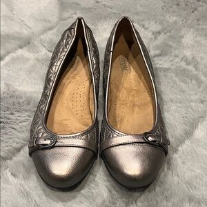 Croft & Barrow Ortholite Pewter Ballet Flats, Size 8.5